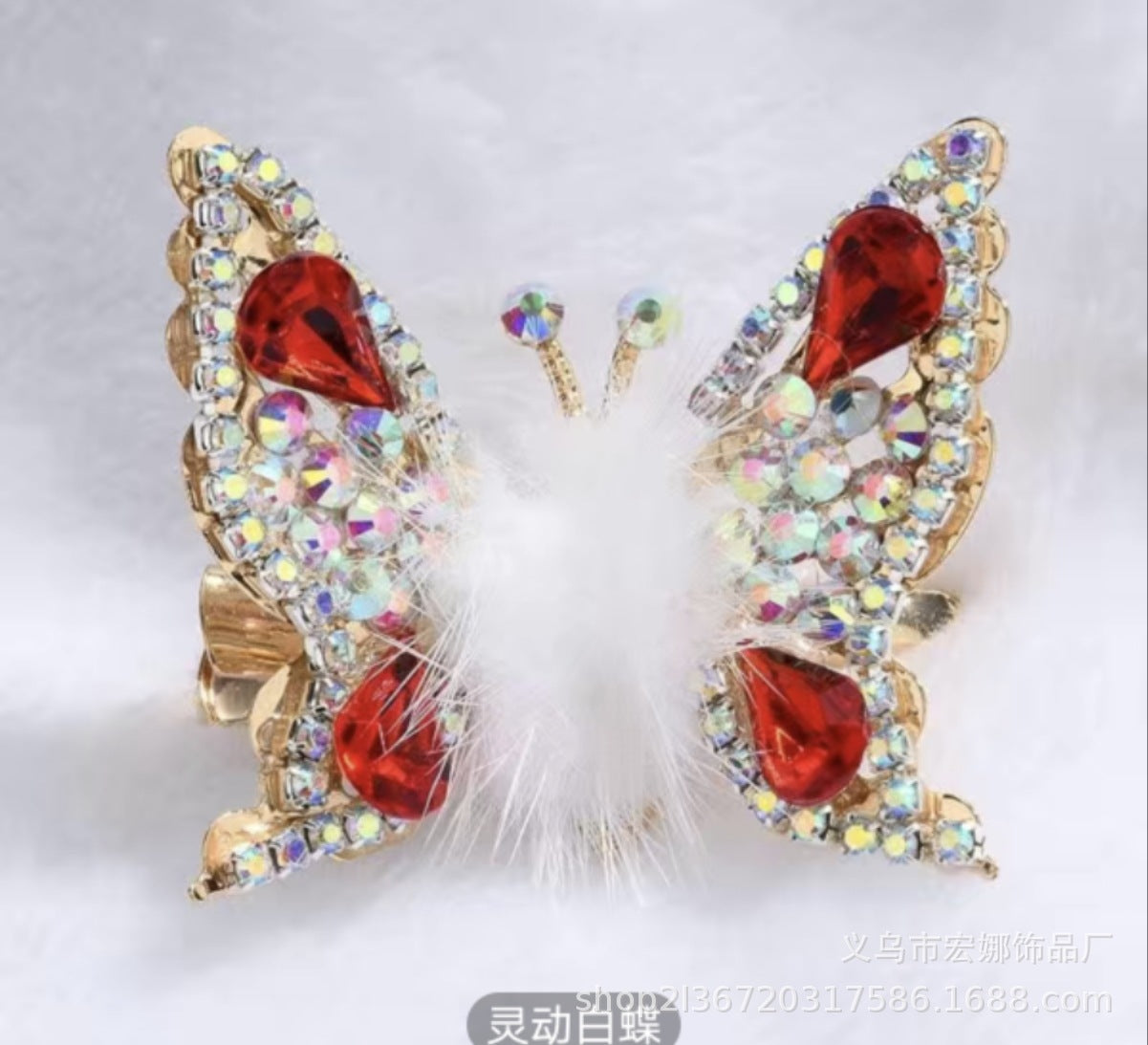 Jewel Entrusted Butterfly Pendant – Elegant Symbol of Transformation