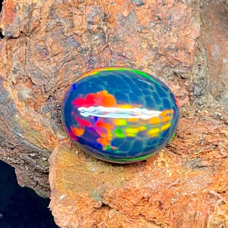 HoneyComb Opal 5.50 cts