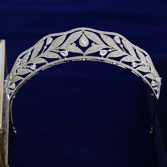 Tiaras European Bridal Headdress Crown Fashion Wedding Design Headpieces Women's Party and Princess Birthday Hair Accessories