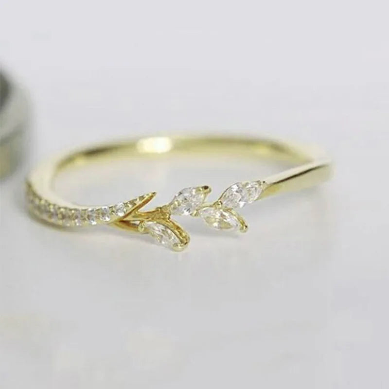 Stunning Gold Filled Ring Adorned with Melee Gems