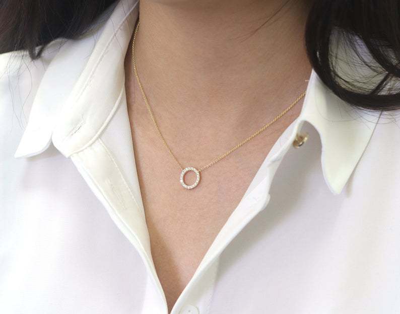 Collares Con Colgante Luxury White Round Pendant Necklaces Women Fashion Jewelry Choker Clavicle Chain Short Charm Necklace