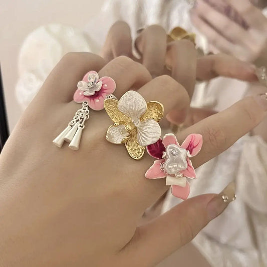 Sweet Drip Oil Flower Ring Butterfly Orchid Ins Style Enamel Finger Ring Trendy White Iris Flower French Irregular Ring Girls