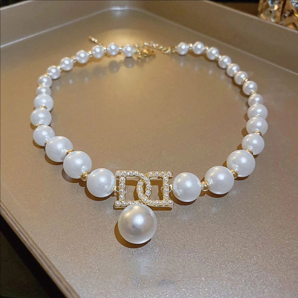 French Fashion New Pearl Letter Necklace Light Luxury High-grade Sense Collarbone Chain Collar Ornaments