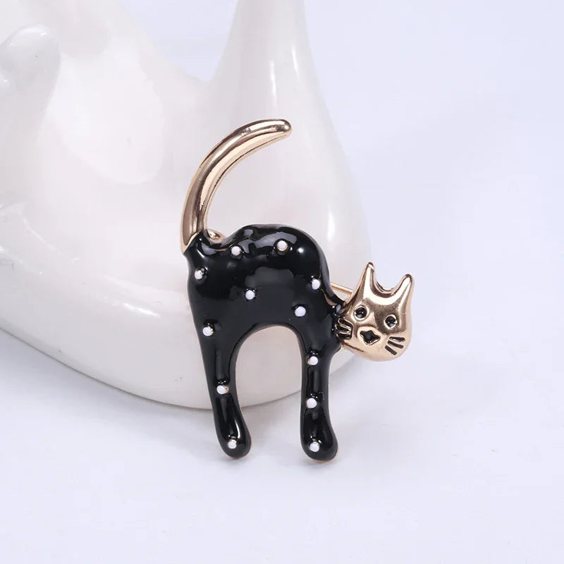 Enamel Cat Pins for Women Unisex Animal Brooches Kitten Lapel Pins Event Party Backpack Decoration Clothes Accessories