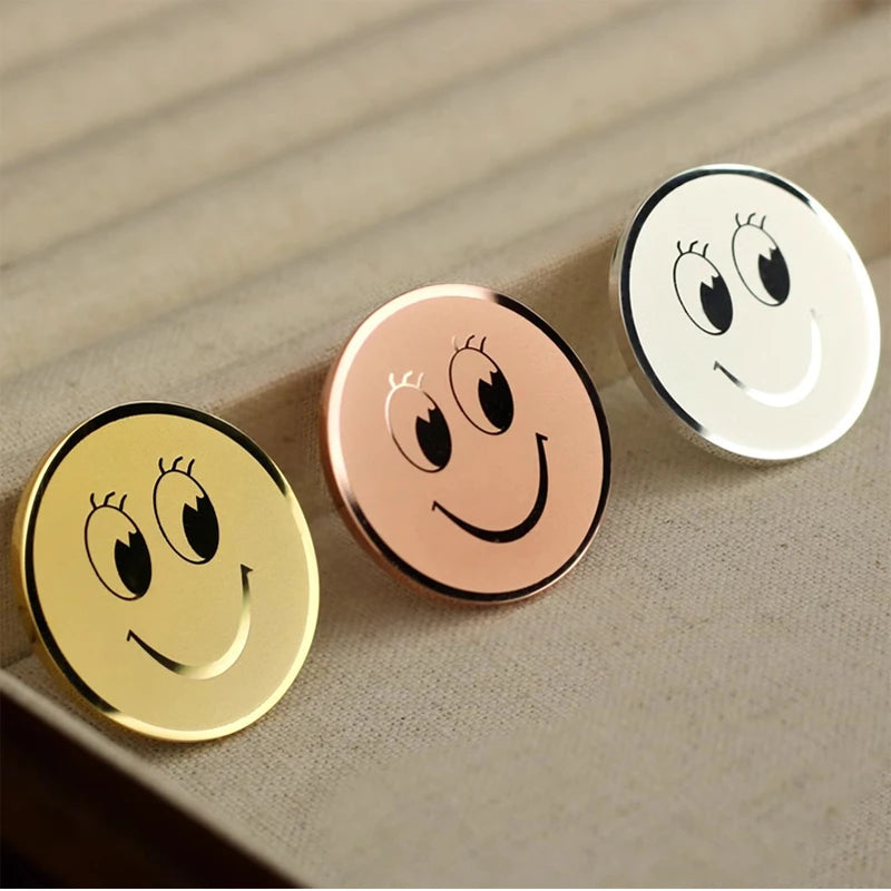 Badges Professional Custom Magnet Metal Badge Brooch Cartoon Creative Customized Metal LOGO DIY Pins Accessories Custom Gift