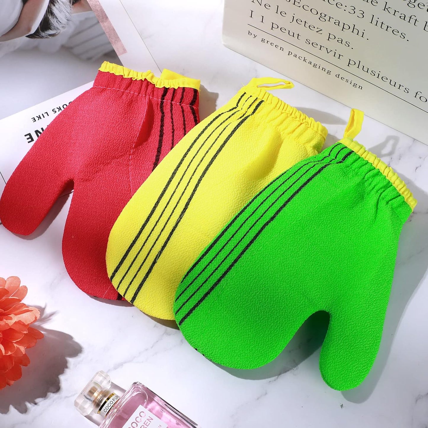 3 Pieces Korean Exfoliating Mitt Exfoliating Washcloth Korean Body Scrub Mitt Italy Face Shower Cloth Asian Bath Massage Mitts for Women and Men Wash Skin Deep Cleaning, Red, Green, Yellow