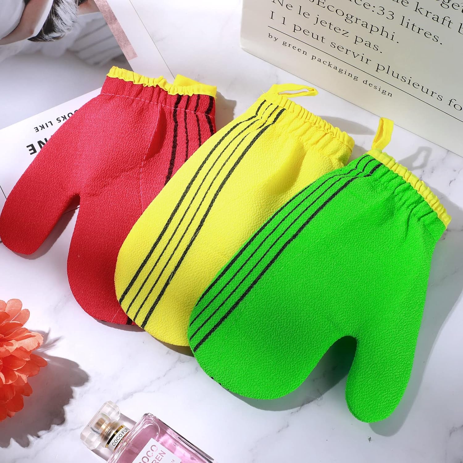 3 Pieces Korean Exfoliating Mitt Exfoliating Washcloth Korean Body Scrub Mitt Italy Face Shower Cloth Asian Bath Massage Mitts for Women and Men Wash Skin Deep Cleaning, Red, Green, Yellow