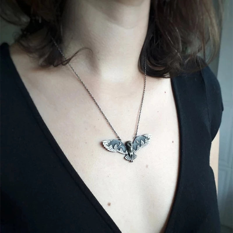 [Vintage Witch Moon Phase Necklace] Vintage Silvery Owl Pendant Necklace Witch Moon Phase Art Necklace Ladies Animal Totem Necklace Jewelry Gift