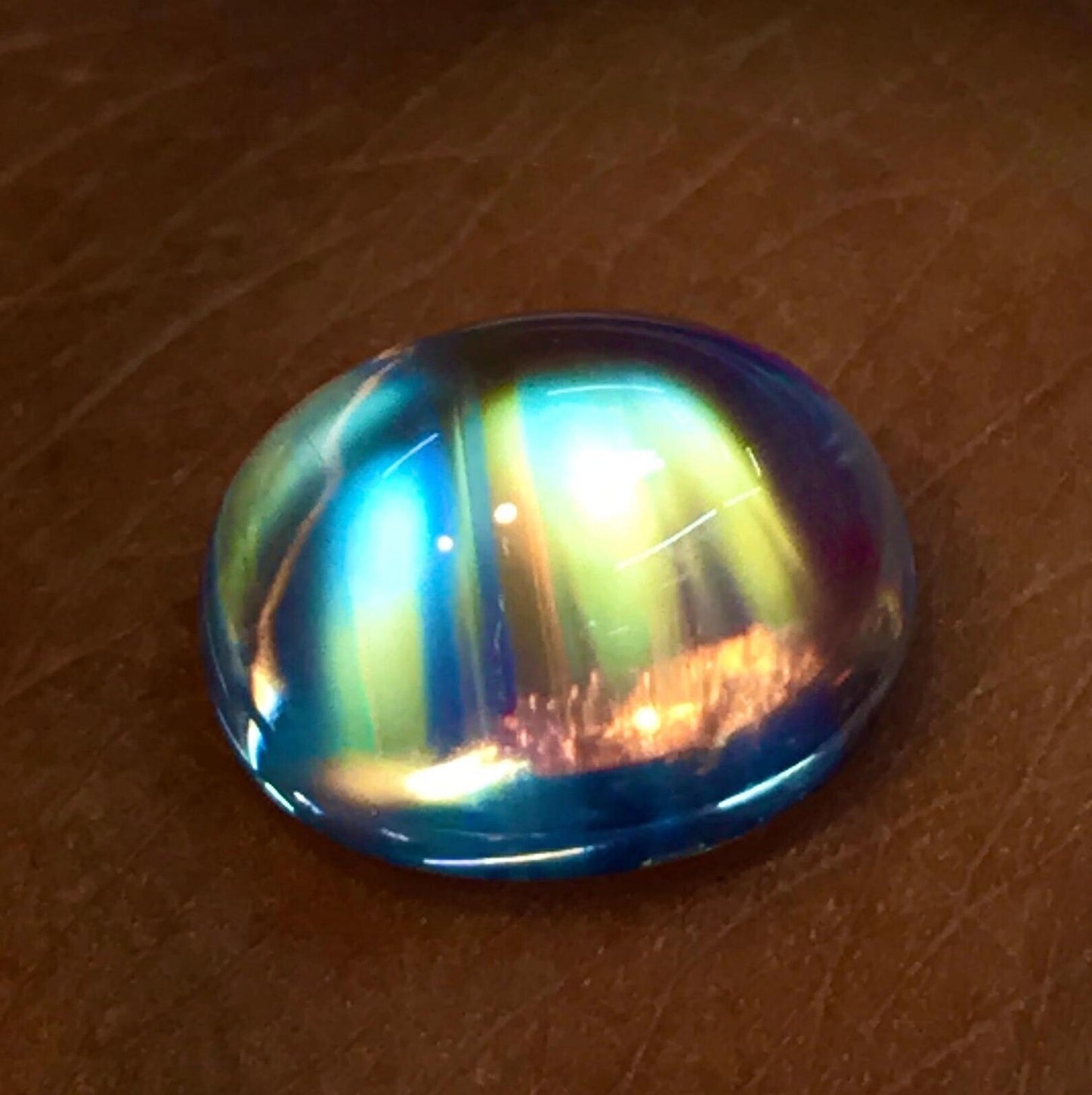 Gem Dream: 3.40 ct Oval Rainbow Moonstone