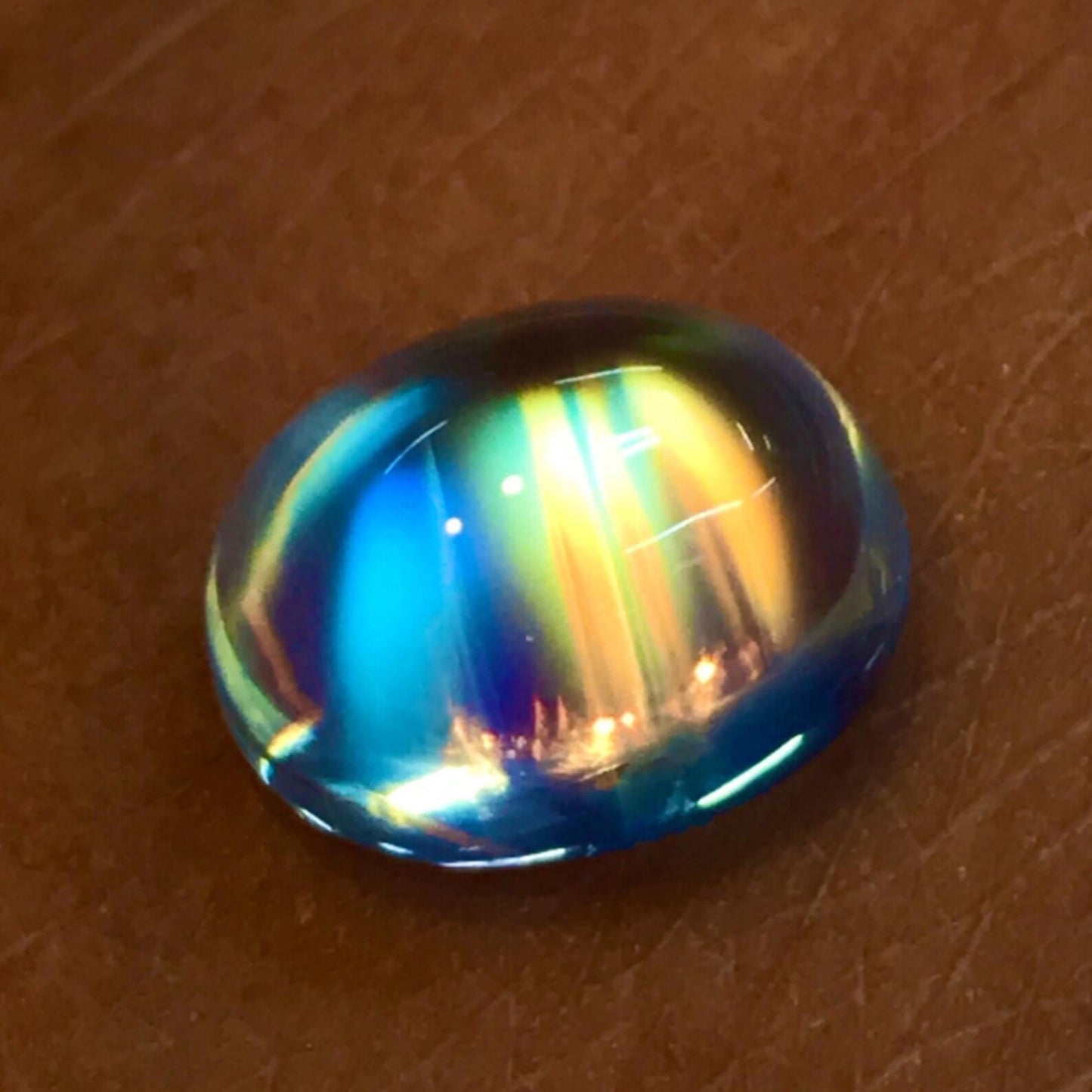 Gem Dream: 3.40 ct Oval Rainbow Moonstone